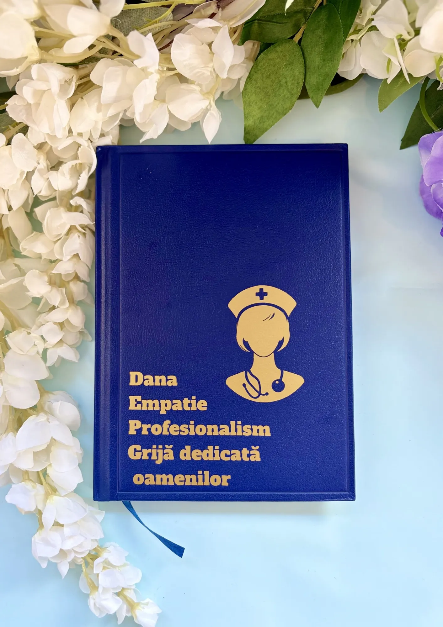 Agendă din piele gravată cu nume, cadou personalizat