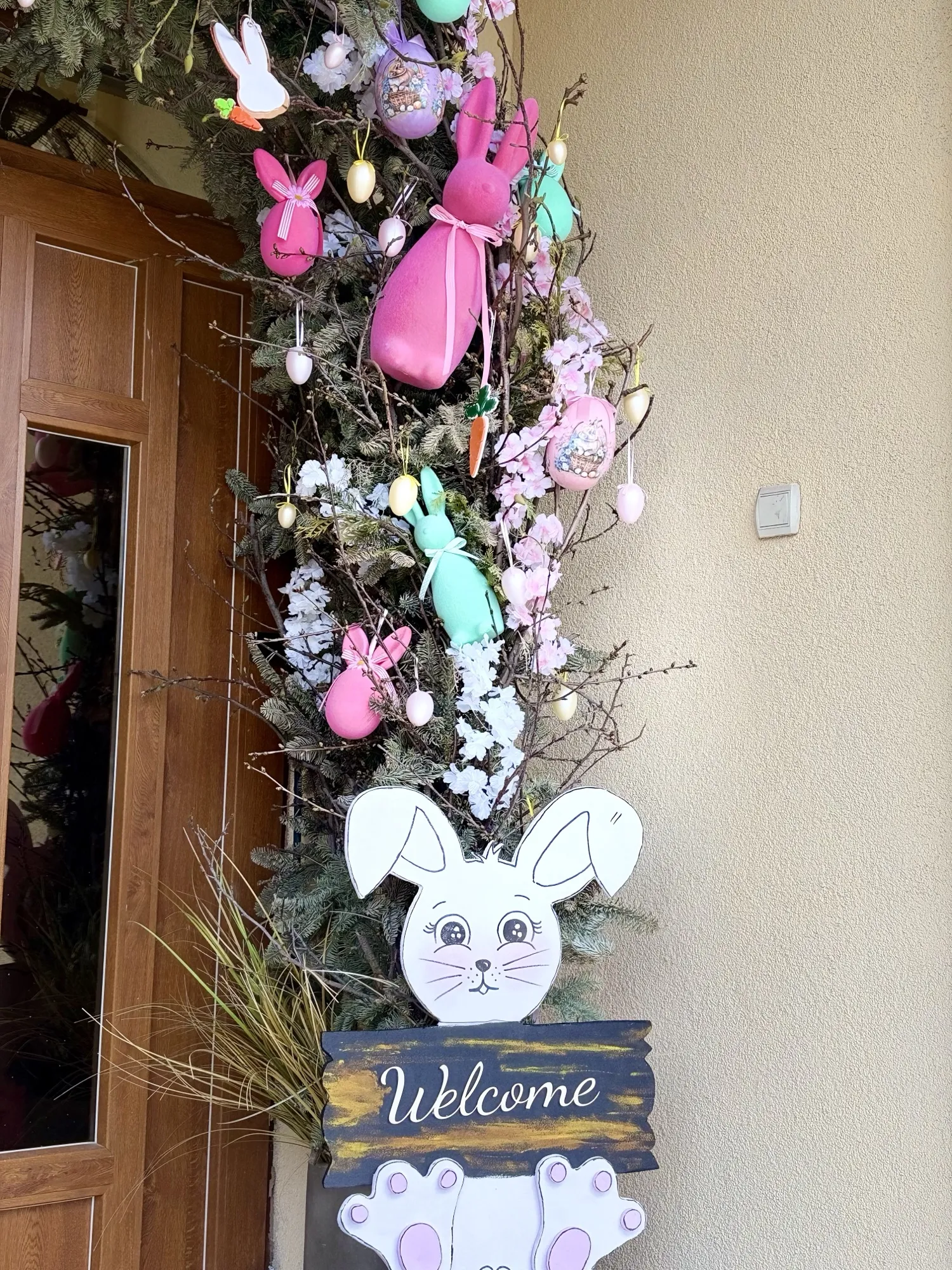Arcadă decorativă de intrare pentru sărbători, aranjament pe temă