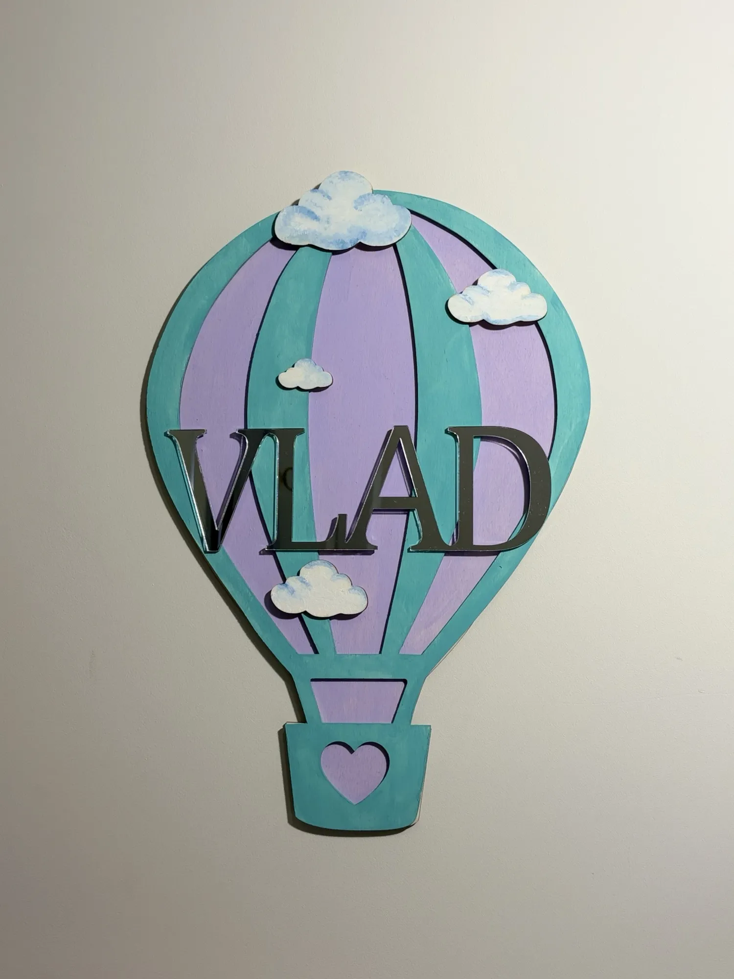 Decor din lemn pentru camera copilului, personalizat cu nume