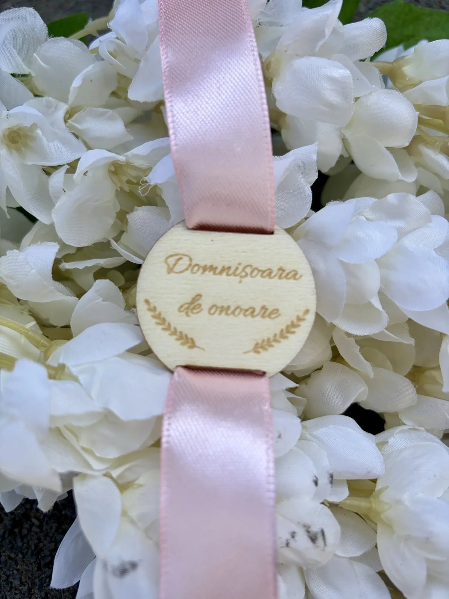 Decor de nuntă din lemn gravat, personalizat pentru miri
