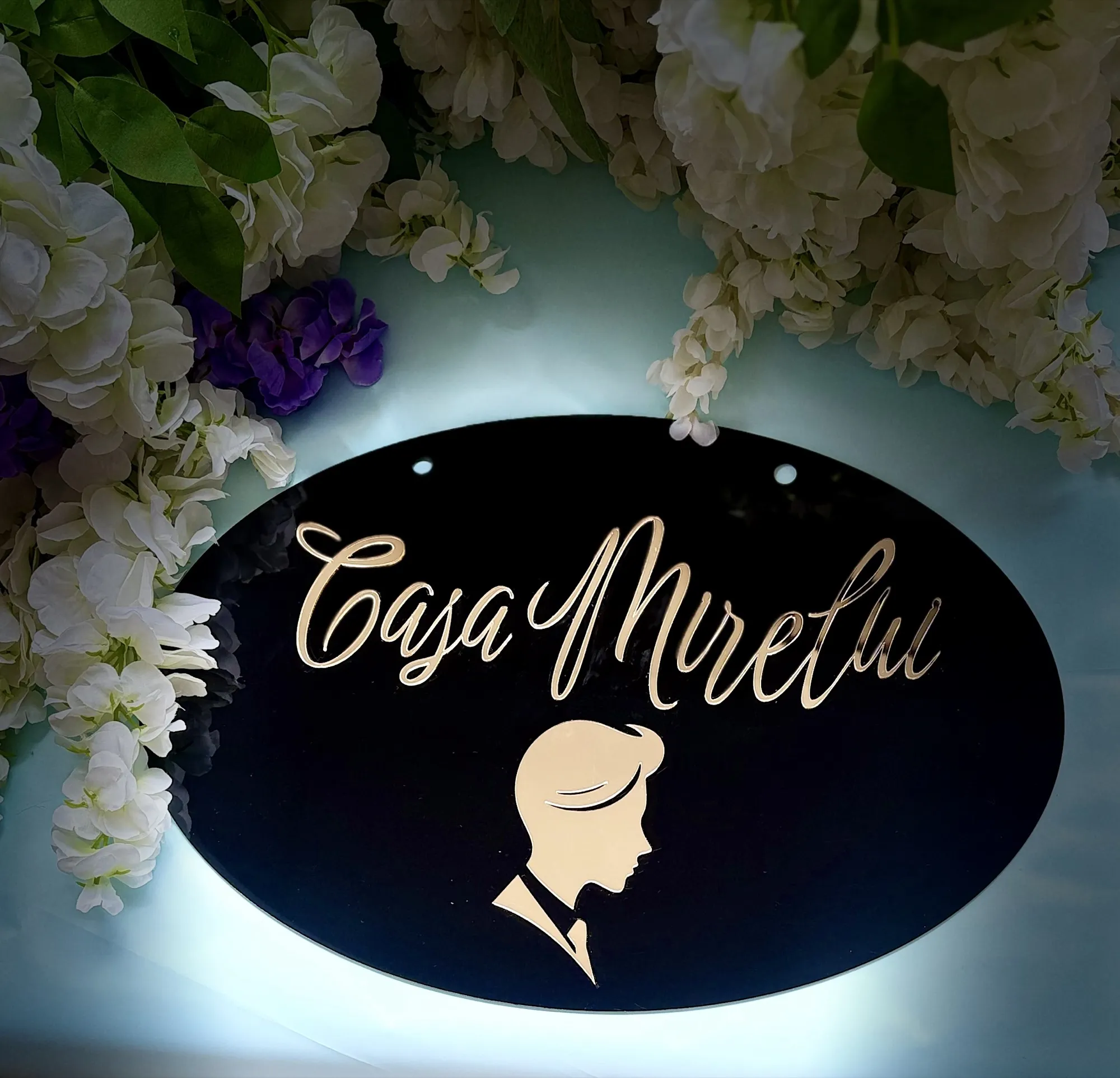 Decor de nuntă din lemn gravat, personalizat pentru miri