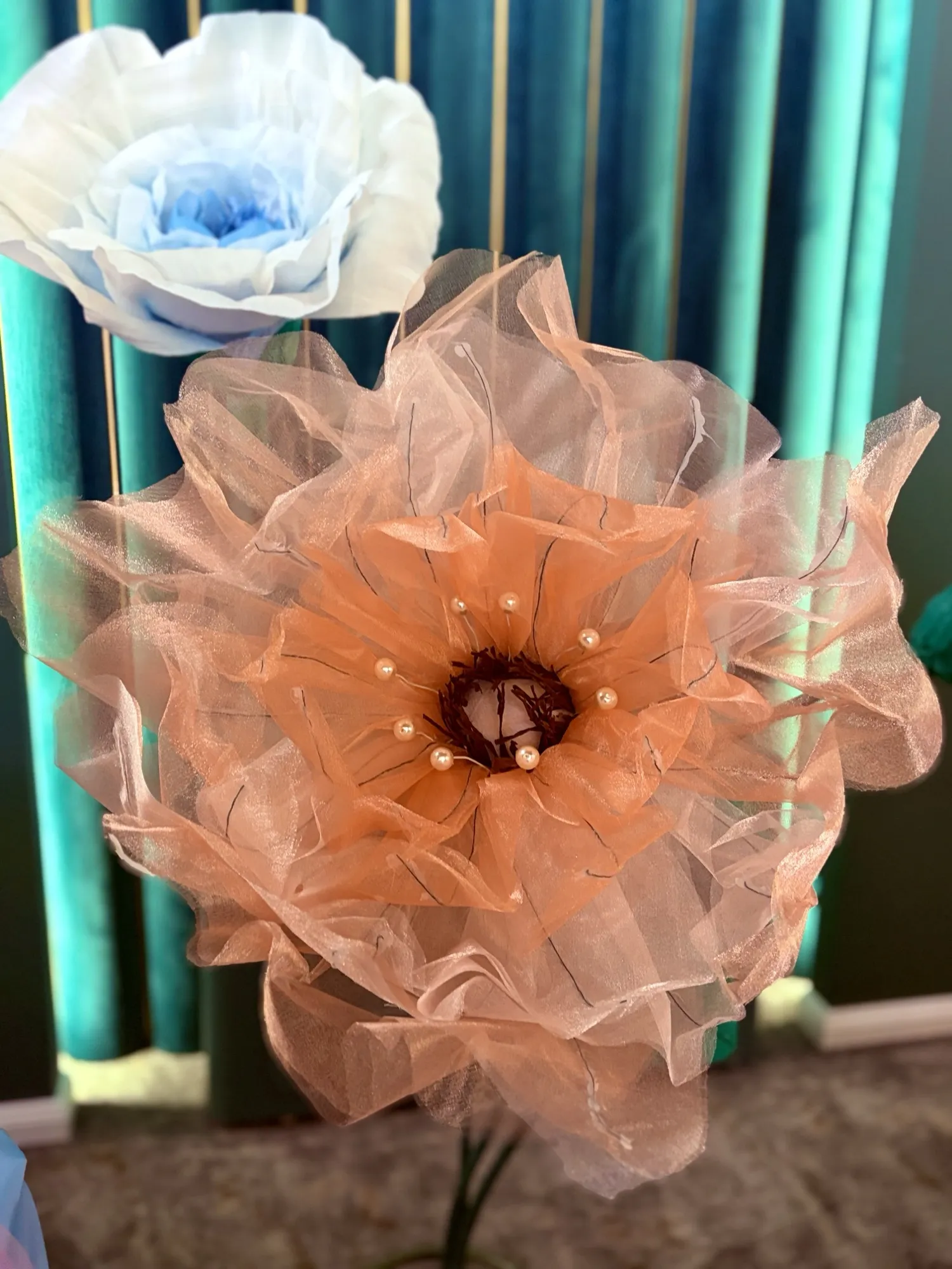 Decor personalizat pentru eveniment privat, aranjament pe temă